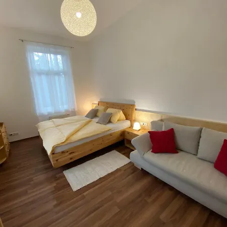 Konditorei Mandl * 穆尔河畔布鲁克