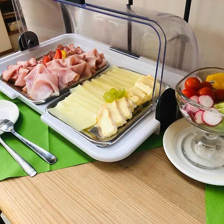 Konditorei Mandl בית אירוח ברוק אן דר מור